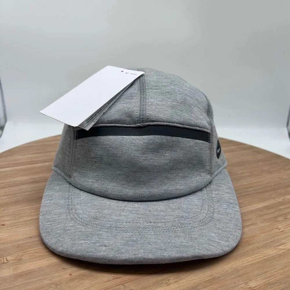Nike Fly‎ Unstructured Tech Fleece Bill Cap Hat Grey Heather Size S/M HJ3504 063